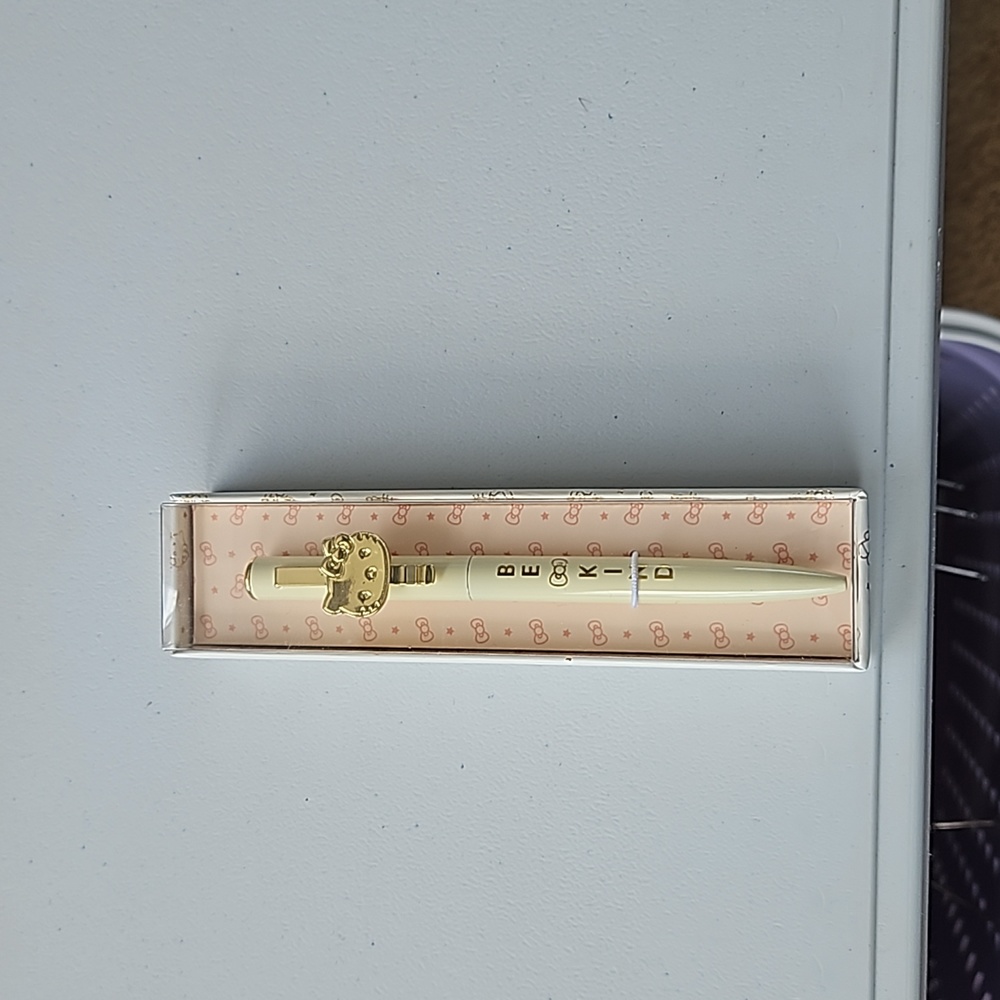Hello Kitty Refillable Ballpoint Pen